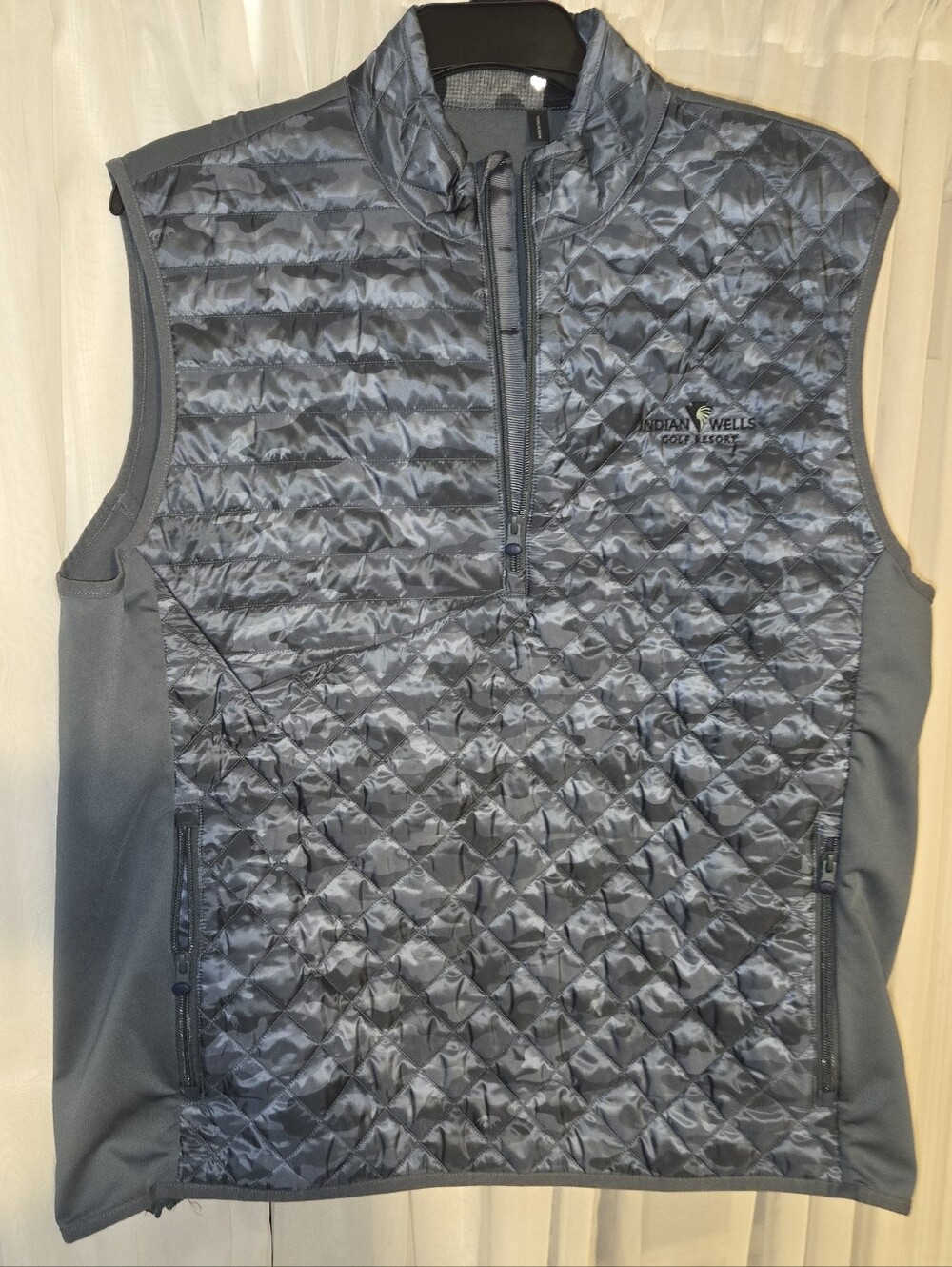 Greyson Insulated camo Vest Mens Xl